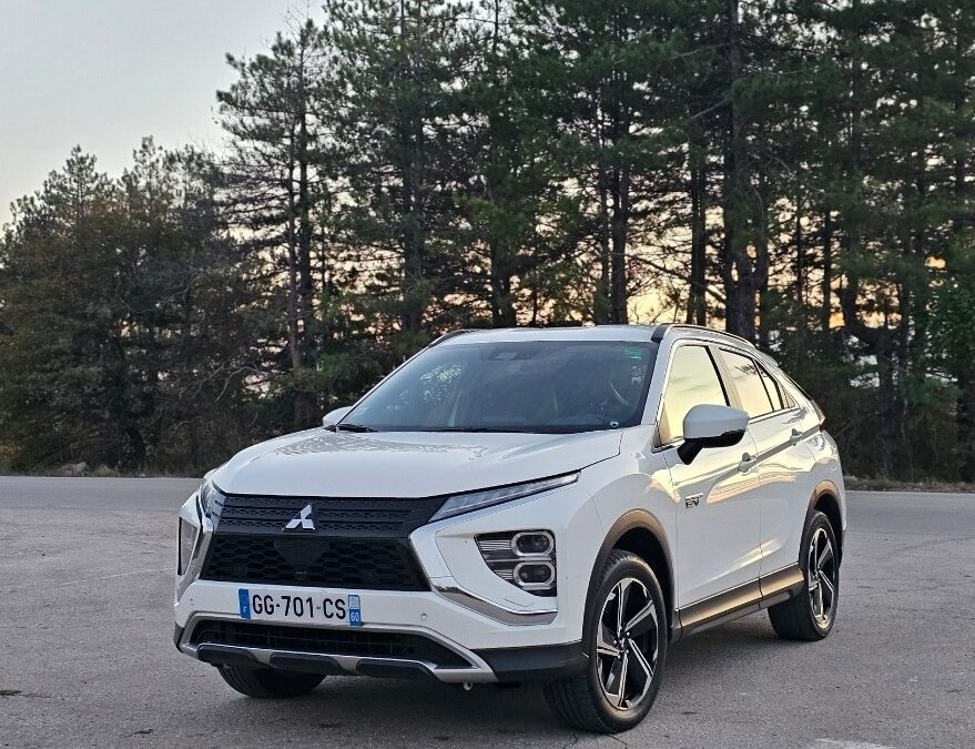 Mitsubishi Eclipse Cross PHEV,  2022 Full Extras, 48000 km