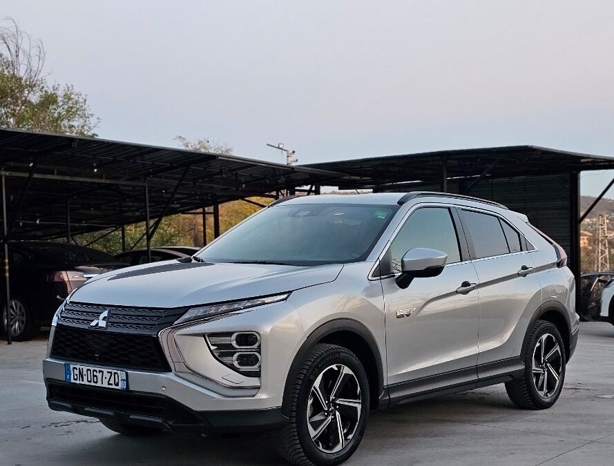 Mitsubishi Eclipse Cross PHEV,  2023 Full Extras, 52000 km