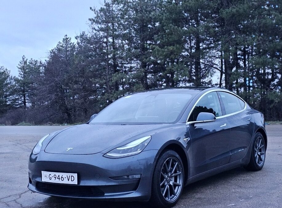 Tesla Model 3 Long Range 4×4,  2019 EU FSD,  198000 km