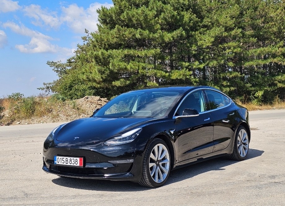Tesla Model 3 Long Range 4×4, 2019 Warranty FSD, 160000 km