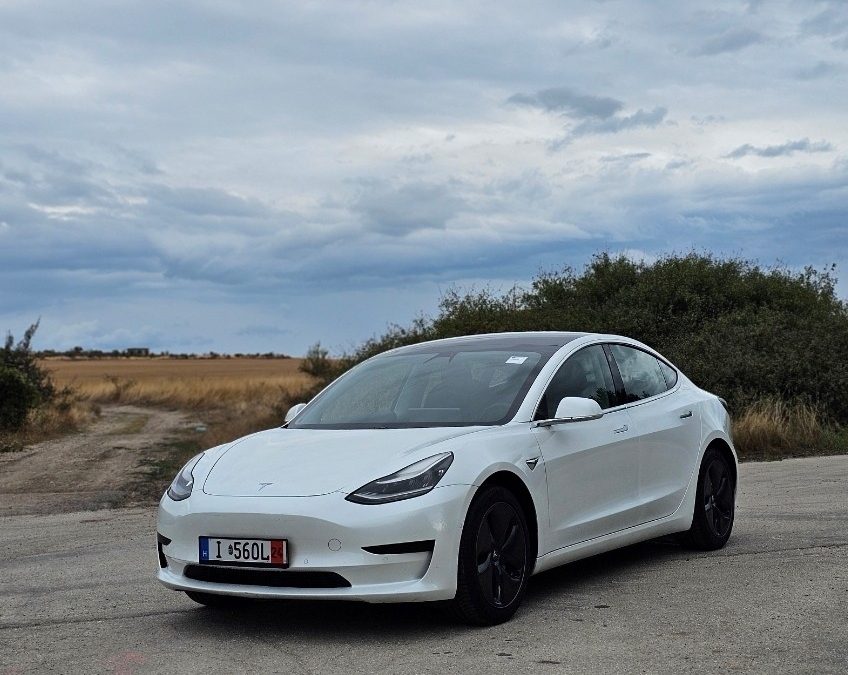 Tesla Model 3 SR Plus, 2019 EU FSD, 200000 km