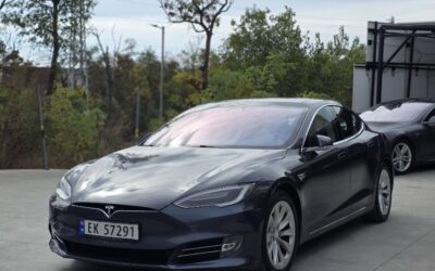 Tesla Model S75D, 2018 EU Autopilot, 130000 km