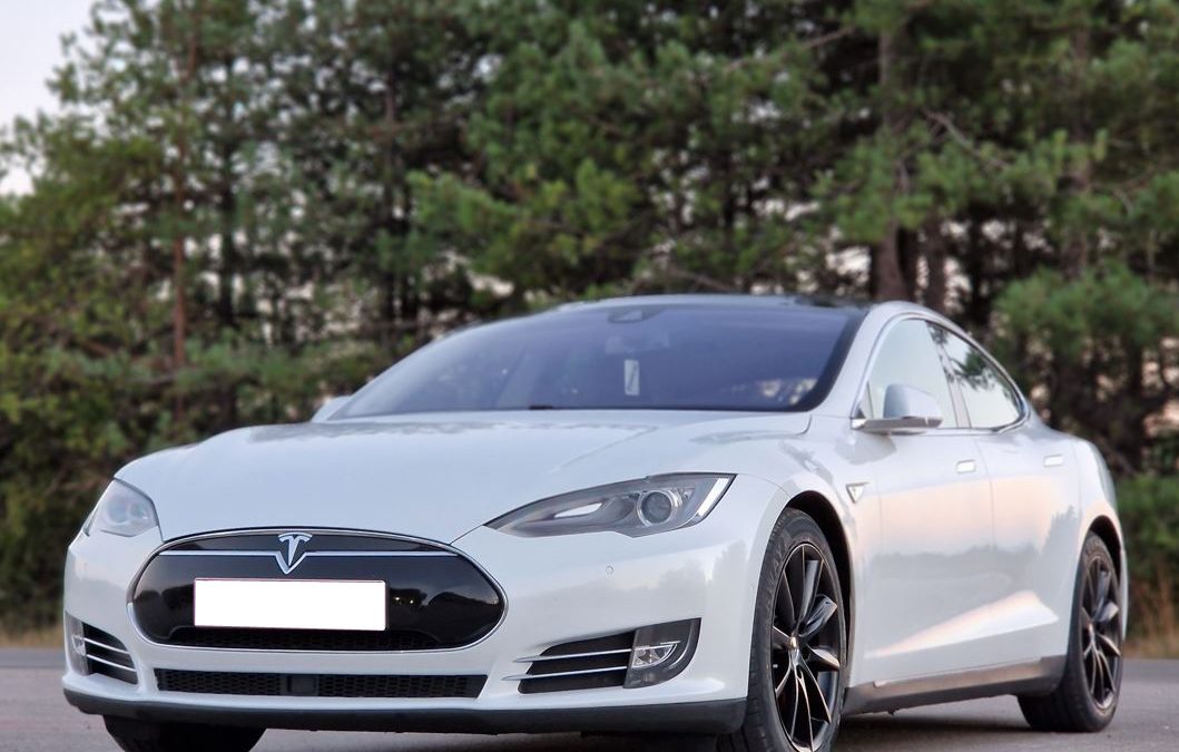 Tesla Model S P90D Ludicrous+, EU version,  772 h.p. , Free SUC, Full options, 2016 , 62000 km , 54000 Euro