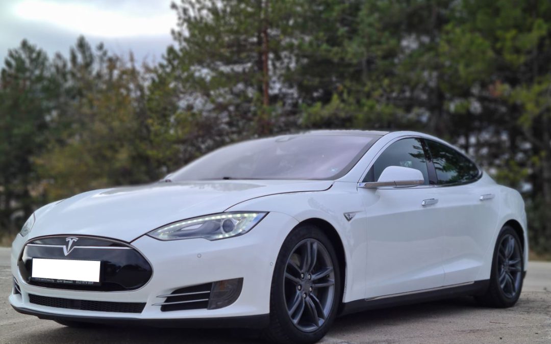 Tesla Model S85, 2013, 90000 km