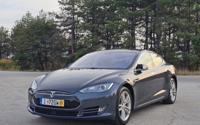 Tesla Model S85, 2015 EU Autopilot, Free Supercharging