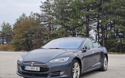 Tesla Model S85, 2015 EU Free Supercharging, Autopilot, 110000 km
