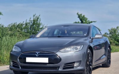 Tesla Model S85 , Free Supercharging, CCS, EU Version, 2014, 125000 km