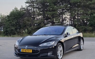 Tesla Model S85D, 2016 EU Autopilot MCU2, 155000 km