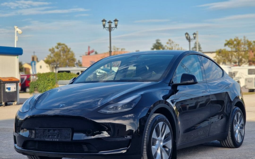 Tesla Model Y 2023 NEW 0 km, Long Range 4×4, Premium Black