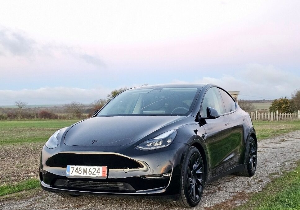 Tesla Model Y Long Range 4×4,  2022 Warranty FSD