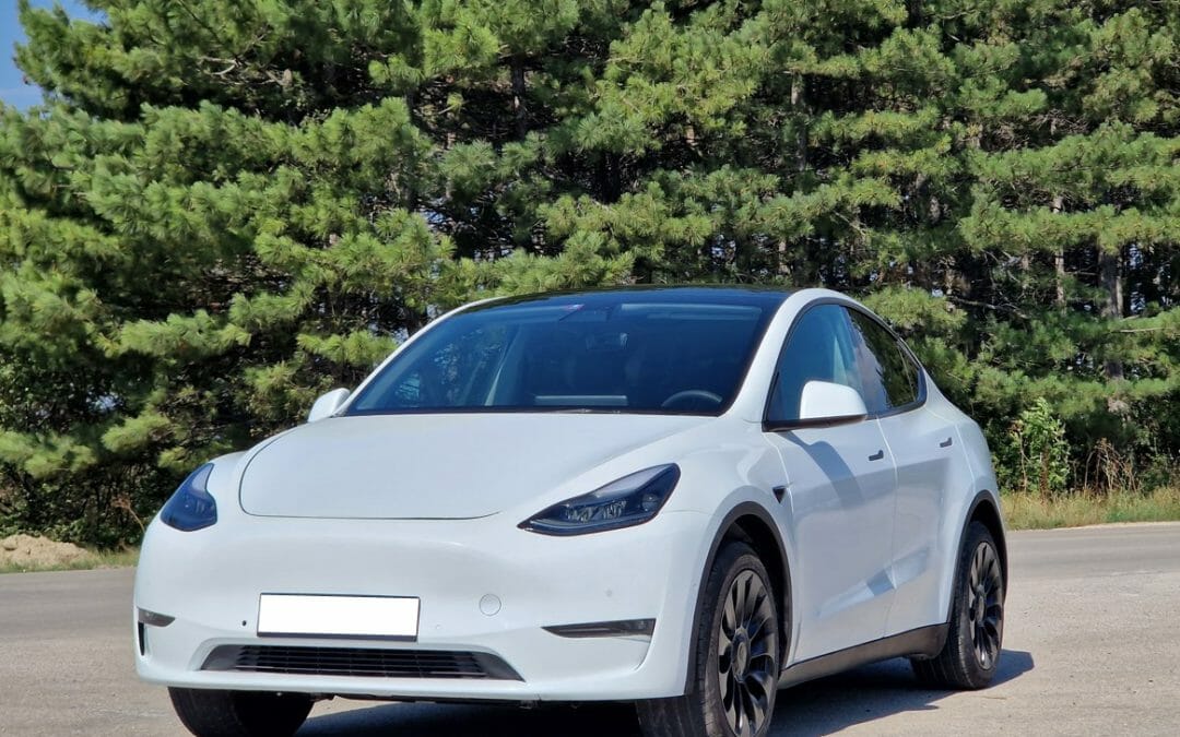 Tesla Model Y Long Range 4×4, EU Version+Warranty, 2022, 5000 km