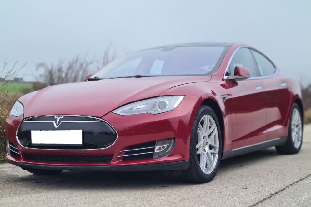 Tesla model S85, 2014, 49000km, 29000 euro