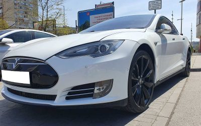 2015 Tesla Model S85