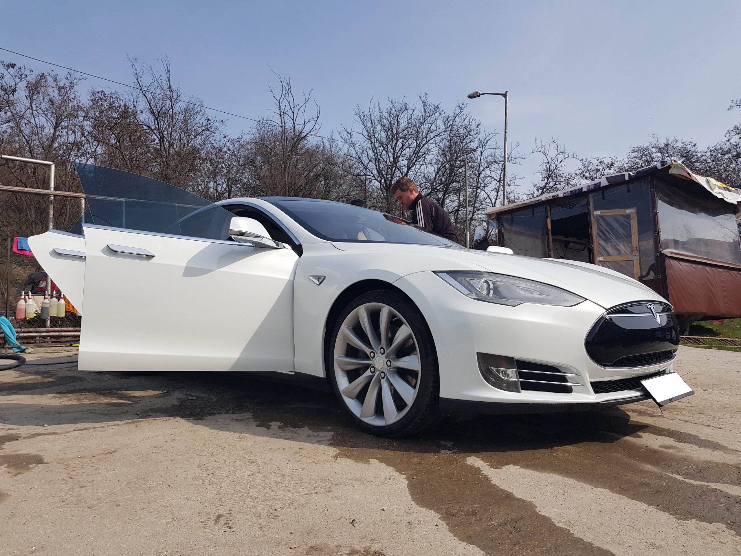 2014 Tesla Model S85 28900 euro - Cars